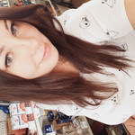 Anna, 39