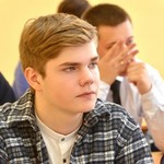 Стас, 19